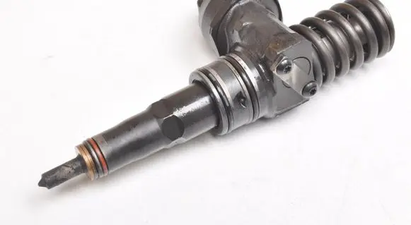 Skoda Superb B5 (3U) Fuel injector 038130073BH