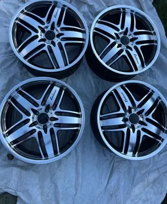 Mercedes-Benz GLC C253 R20 alloy rim L44042221