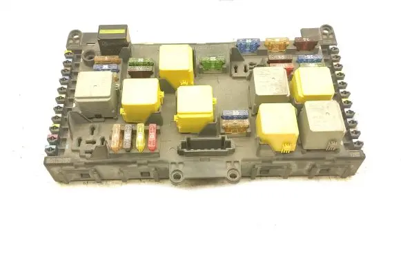 Mercedes-Benz Vito Viano W639 Fuse module A6395450801