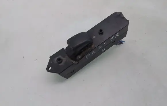 Mitsubishi Pajero Sport I Electric window control switch MR194819