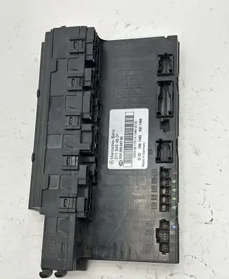 Mercedes-Benz E W211 SAM control unit 2115454601