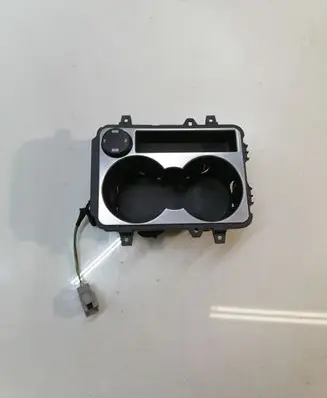 Cup holder front