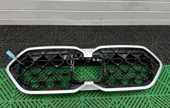BMW X2 U10 Front grill 5A35F89 PASTSMS2 5A34701
