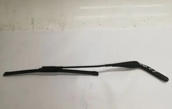 BMW 1 E81 E87 Windshield/front glass wiper blade 7169972