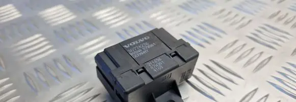 Volvo V70 Seat heating relay 30774276