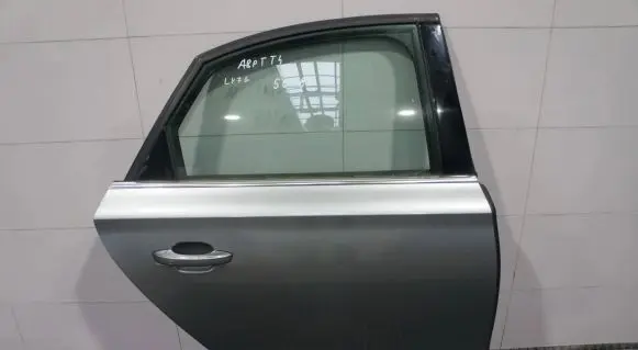 Audi A8 S8 D4 4H Rear door LY7G