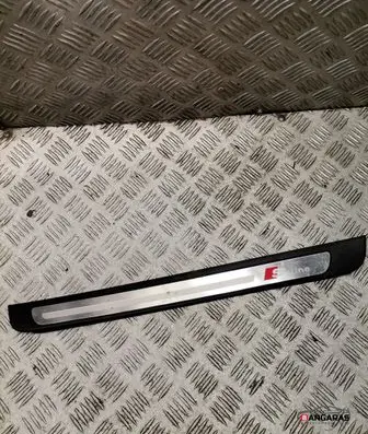 Audi A4 S4 B8 8K Front sill trim cover 
