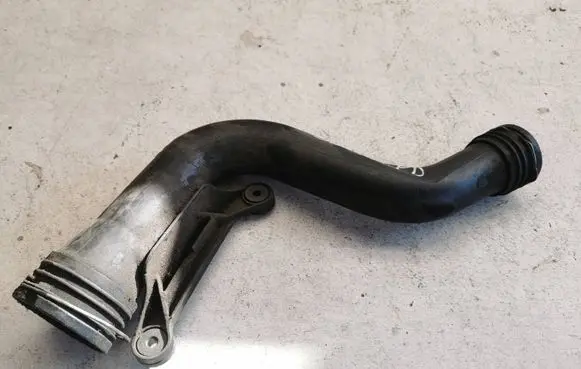 Intercooler hose/pipe