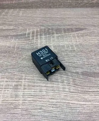 Mazda 626 Other relay H301DC12V10A Used