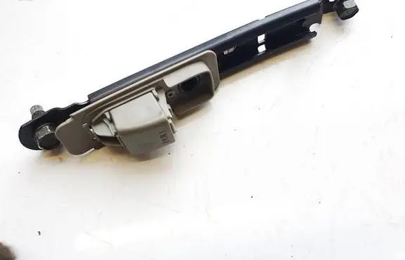Nissan X-Trail T30 Seat belt adjustment rail 6488
