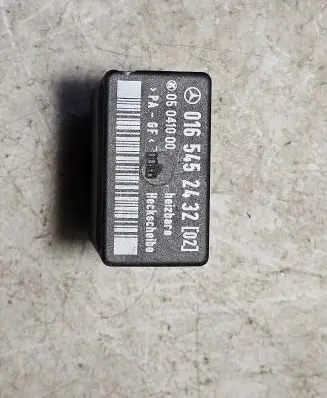 Mercedes-Benz Sprinter W901 W902 W903 W904 Other relay 0165452332