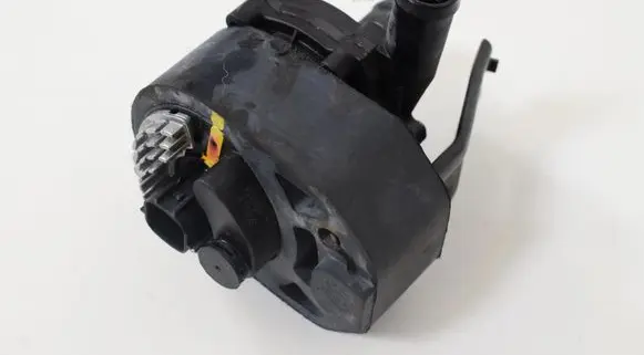 Ford Transit Electric auxiliary coolant/water pump 