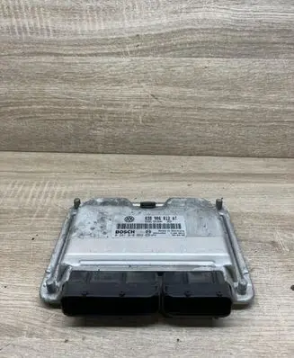 Seat Leon (1M) Engine control unit/module 038906012AT 0281010062