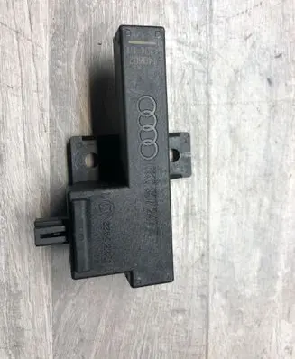 Audi Q5 SQ5 Keyless (KESSY) go control unit/module 8K0907247 33542221