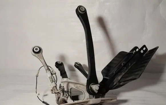 BMW 7 G11 G12 Rear control arm 6893528