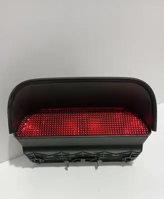 Honda CR-V Third/center stoplight P6939