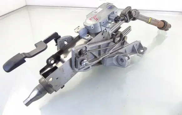 Steering wheel axle set