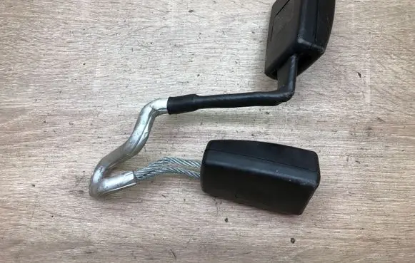 Audi A3 S3 A3 Sportback 8P Rear seatbelt buckle 8P0857739B