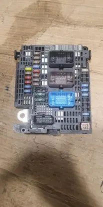 Peugeot 308 BSM Control unit 9807091580