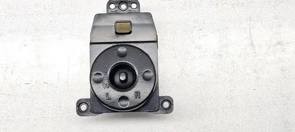 Hyundai Sonata Wing mirror switch 202005064 070928