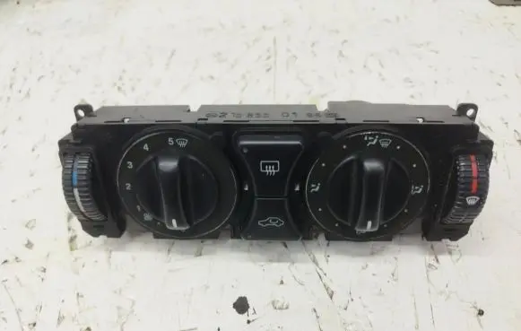 Mercedes-Benz CLK A208 C208 Climate control unit 2108300185