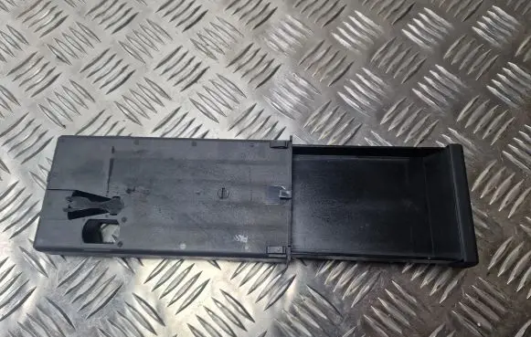 Audi A3 S3 8P Dashboard storage box/compartment 8P0941561F