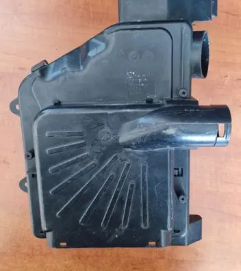 Volvo S90, V90 Engine control unit box 31439651