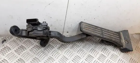 KIA Ceed Accelerator throttle pedal 32700