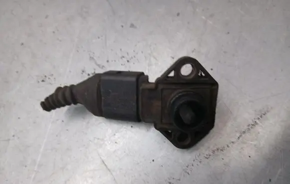 Audi A6 S6 C5 4B Air pressure sensor 0281002177