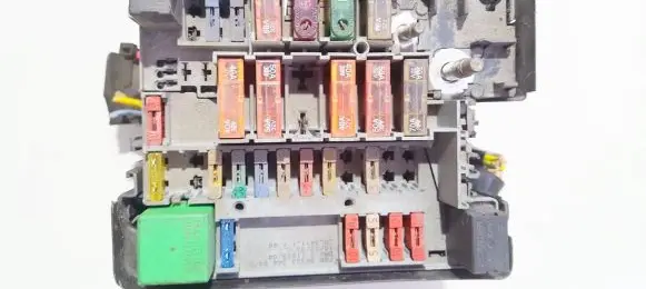 Citroen Xsara Picasso Fuse box set 9628824480