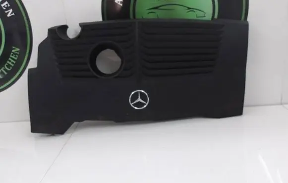 Mercedes-Benz B W246 W242 Engine cover (trim) A2700109601