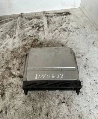 Volvo XC90 Engine control unit/module 08675761a