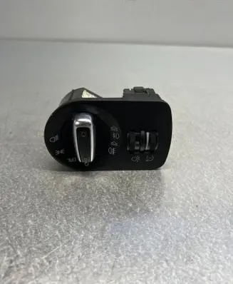 Audi A3 S3 8P Light switch ---