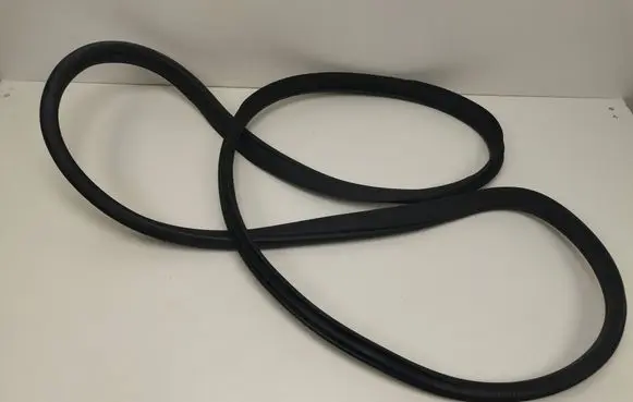 Mercedes-Benz E W212 Front door rubber seal A2126970051
