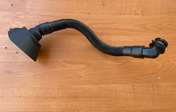 Ford Transit Oil fill pipe 1321316C