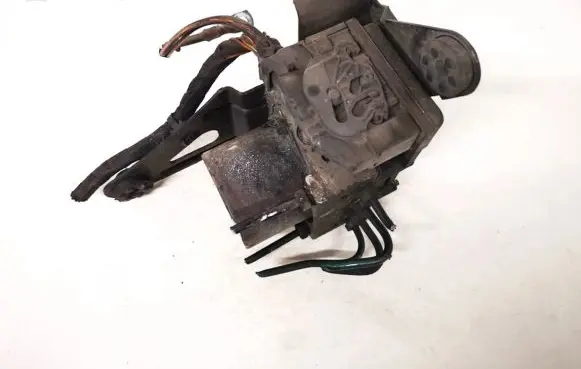 Renault Megane II ABS Pump 0265231300 8200038695