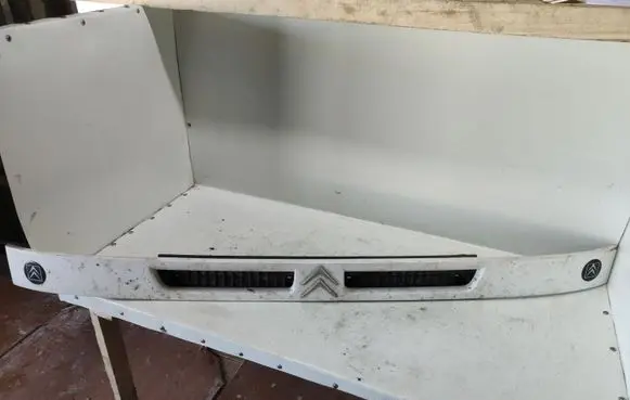 Citroen Jumper Front bumper upper radiator grill