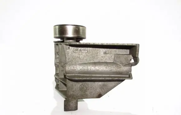 Ford Fiesta Power steering pump mounting bracket 
