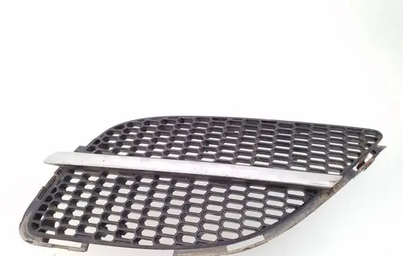 Nissan Almera N16 Front bumper lower grill 62330BN700
