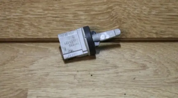 Audi A4 S4 B7 8E 8H Interior temperature sensor 1K0907543A