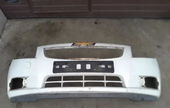 Chevrolet Cruze Front bumper
