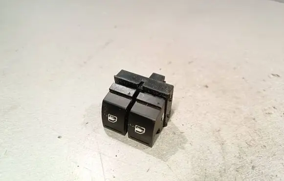 Volkswagen Golf V Electric window control switch 115116
