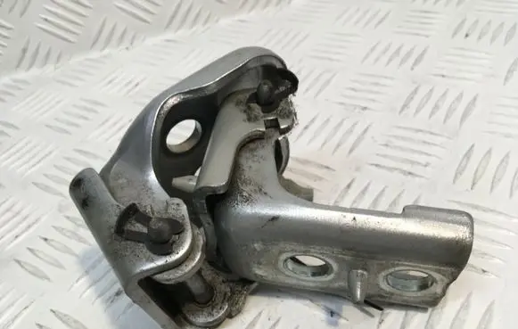 Peugeot 3008 I Rear door lower hinge ES70