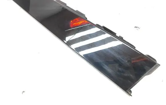 KIA Sorento Front door glass trim molding 82260C5000