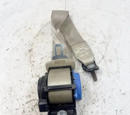 Ford Fusion II Rear seatbelt DG93F611B68AF