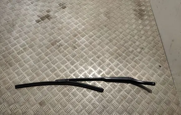Audi A6 S6 C6 4F Front wiper blade arm 74560