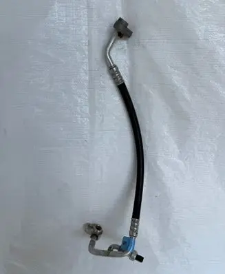Ford Focus Air conditioning (A/C) pipe/hose