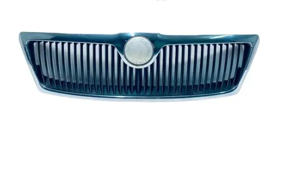 Skoda Octavia Mk2 (1Z) Front bumper upper radiator grill 1Z0853668 1Z0853661