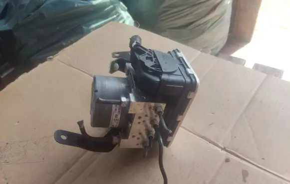 Mitsubishi Outlander ABS Pump ESCEC11C15 4670B481 06210259824