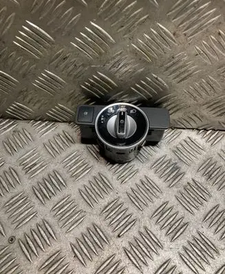 Light switch